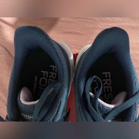 New Balance Fresh Foam - Picture 7 of 11